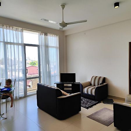 Vivas Residencies Luxury Apartments Dehiwala-Mount Lavinia Eksteriør billede