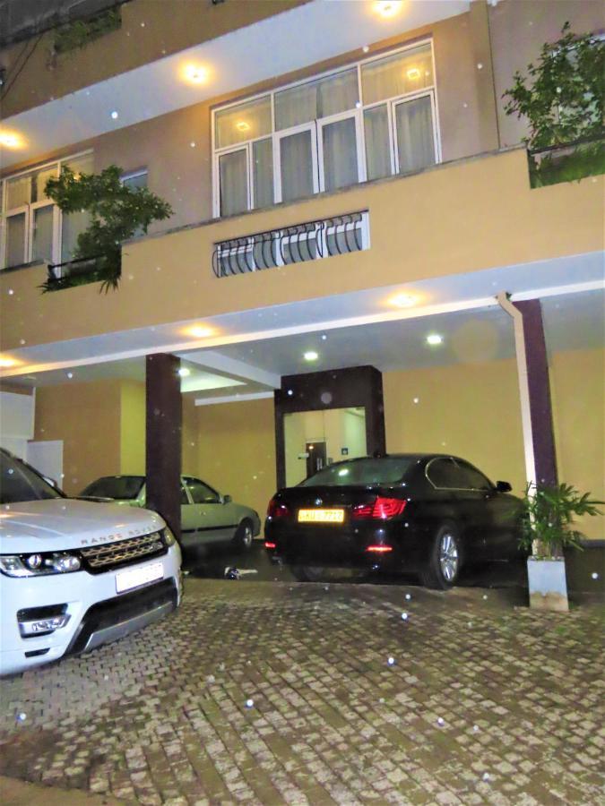 Vivas Residencies Luxury Apartments Dehiwala-Mount Lavinia Eksteriør billede